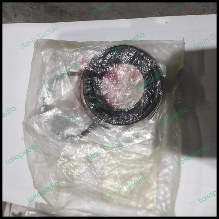 TERLARIS SEAL PISTON REM DEPAN ERTIGA LAMA ASLI SGP 