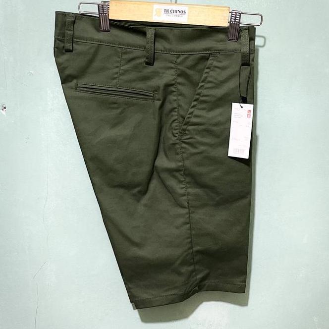 Celana Chinos Uniqlo Celana Pendek Distro//Uniqlo Pria//Celana Pria//Uniqlo