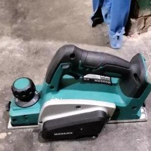 ] MODERN M-90 Mesin Planner Cordless 20V/Mesin Serut Kayu Planer Baterai
