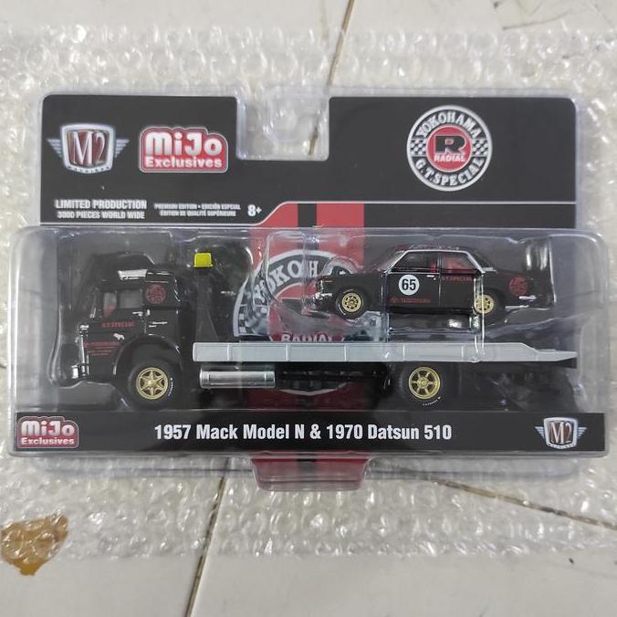 Promo M2 Machines 1957 Mack Model N Flatbed Truck & 1970 Datsun 510 #65 Diskon