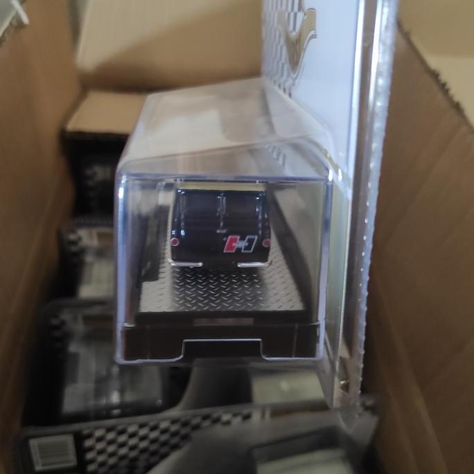 Promo M2 MACHINES 1963 FORD ECONOLINE VAN HURST EDITION Diskon