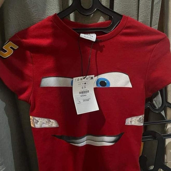 Mcqueen Bershka Sz Wanita Baju Atasan Kaos S Dan Xs Sablon