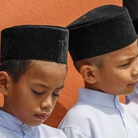 WAJIB PUNYA PECI SONGKOK ANAK HITAM POLOS BAHAN BLUDRU KOPIAH SD SMP TK BAYI BALITA REMAJA TANGGUNG 