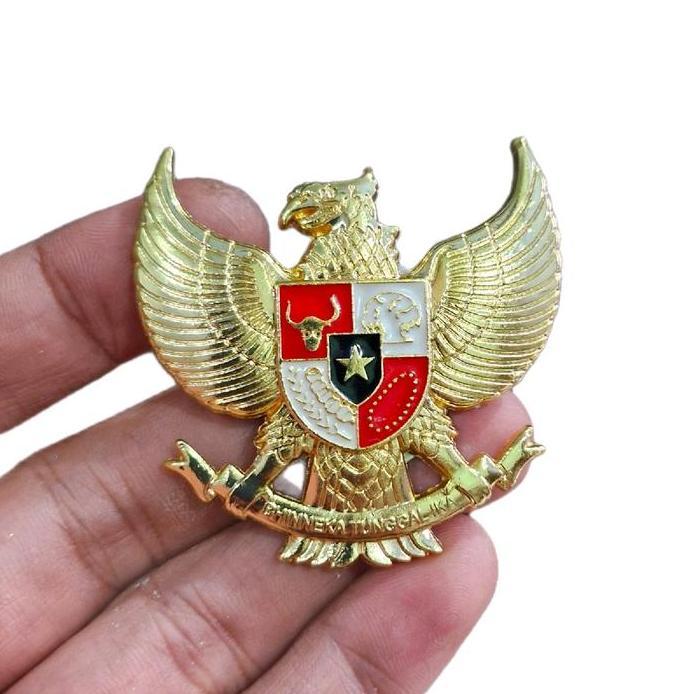 PIN GARUDA MAGNET UKURAN 5 CM KUNINGAN COR TEBAL - LENCANA GARUDA MAGNET