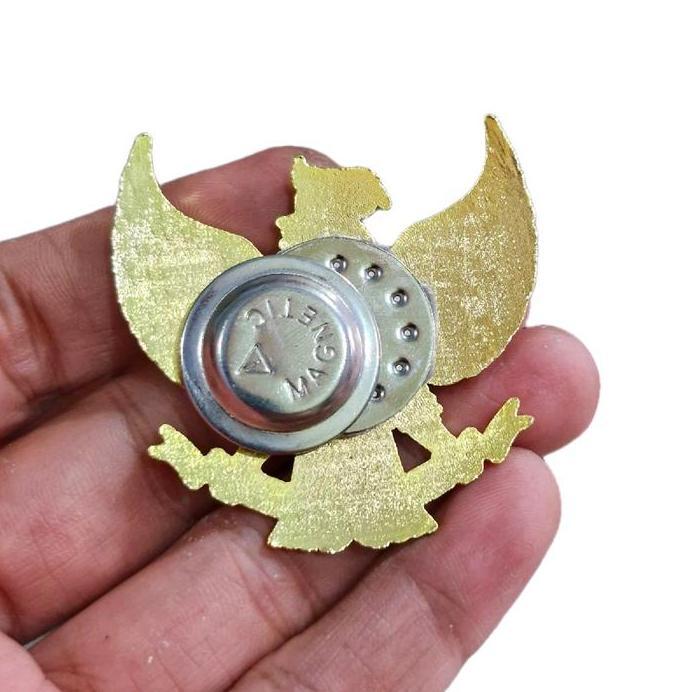 PIN GARUDA MAGNET UKURAN 5 CM KUNINGAN COR TEBAL - LENCANA GARUDA MAGNET murah