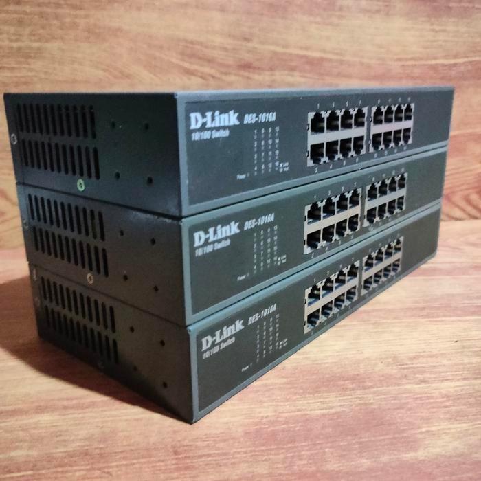 TERLARIS SWITCH HUB 16 PORT D-LINK DES 1016A - DLINK 16PORT ETHERNET