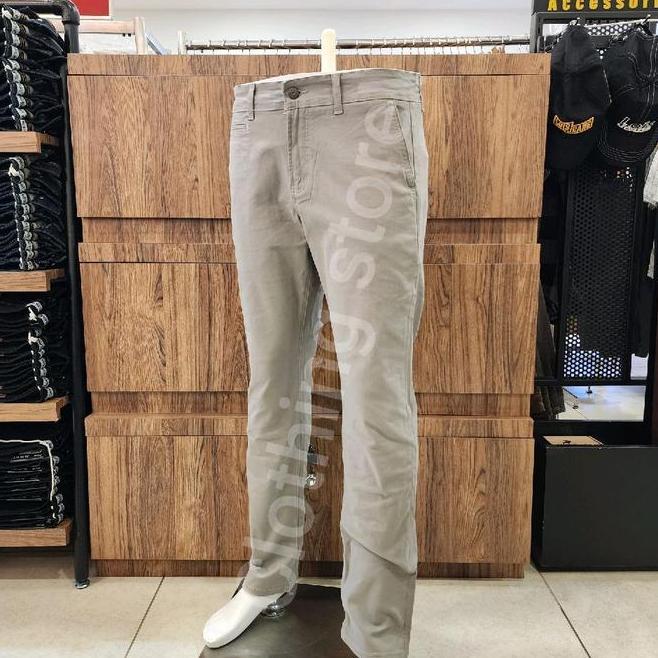 Lois Celana Chinos Lois Original Cream Panjang Pria Slimfit Stretch
