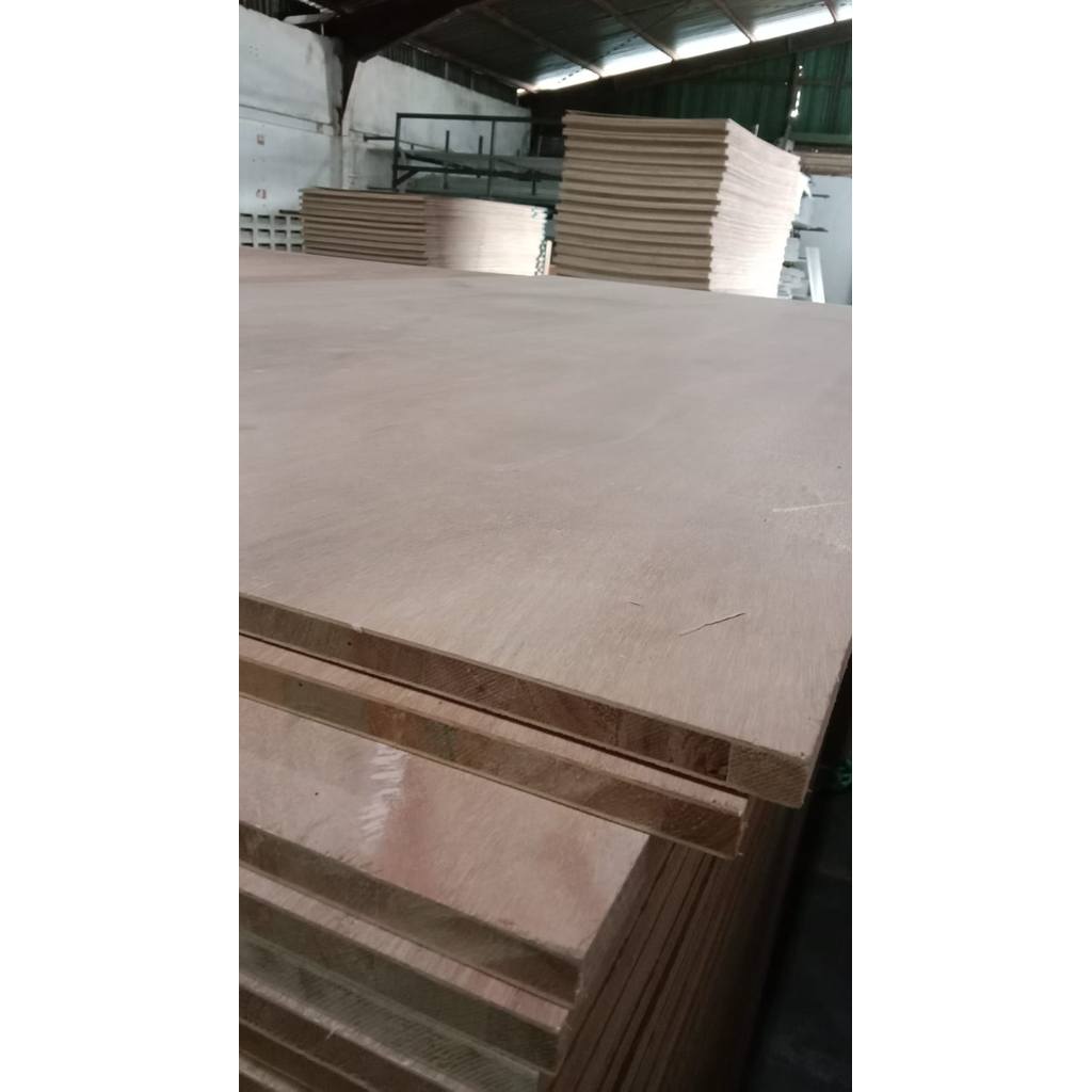 BLOCKBOARD BB 15 MM DAN 18 MM