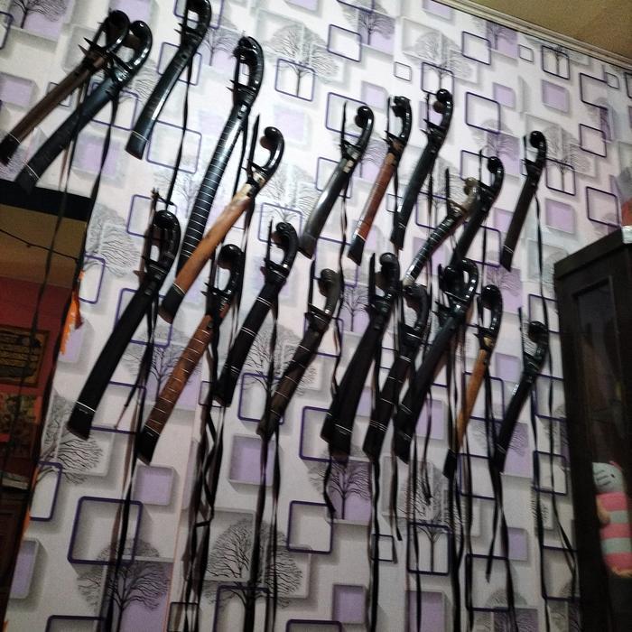 golok paut nyere baja per wilis gagang tanduk kerbau sarung kayu