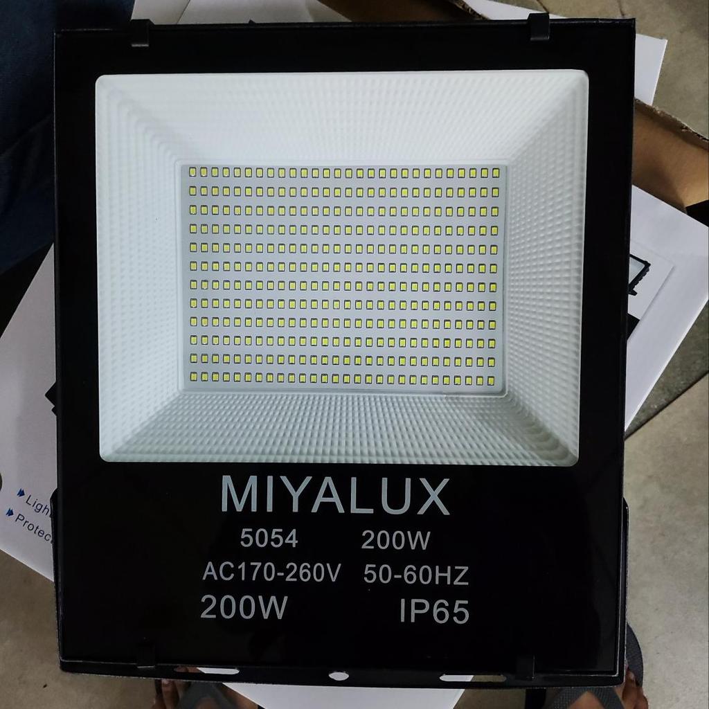 lampu sorot led miyalux 200 watt / lampu tembak led 200 watt miyalux
