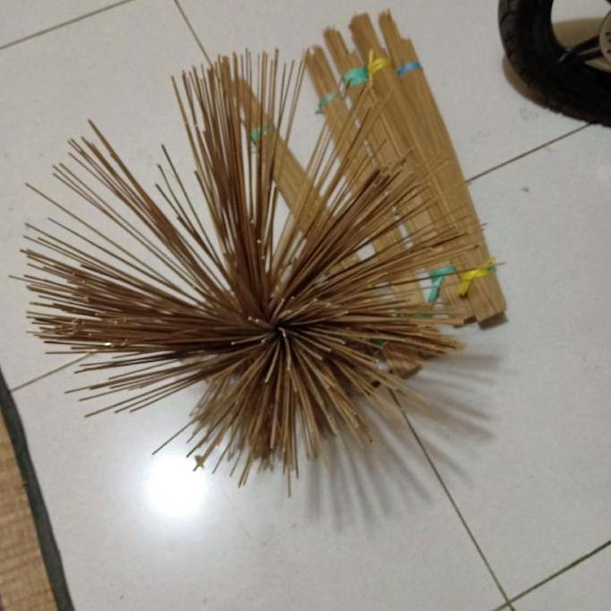Bambu arkuh Rangka layangan, arku layangan aduan