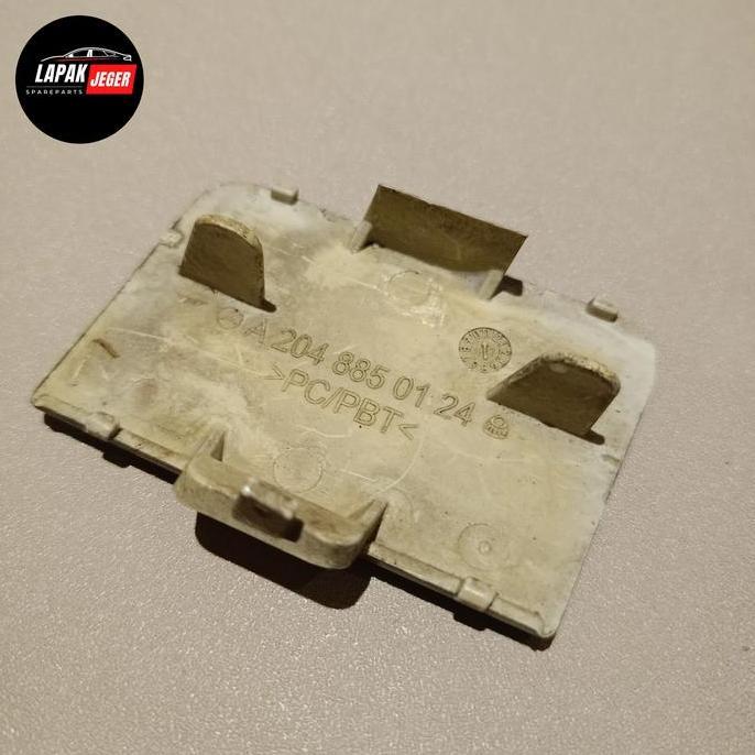 cover towing bemper depan mercy w204 a2048850124 ori bekas