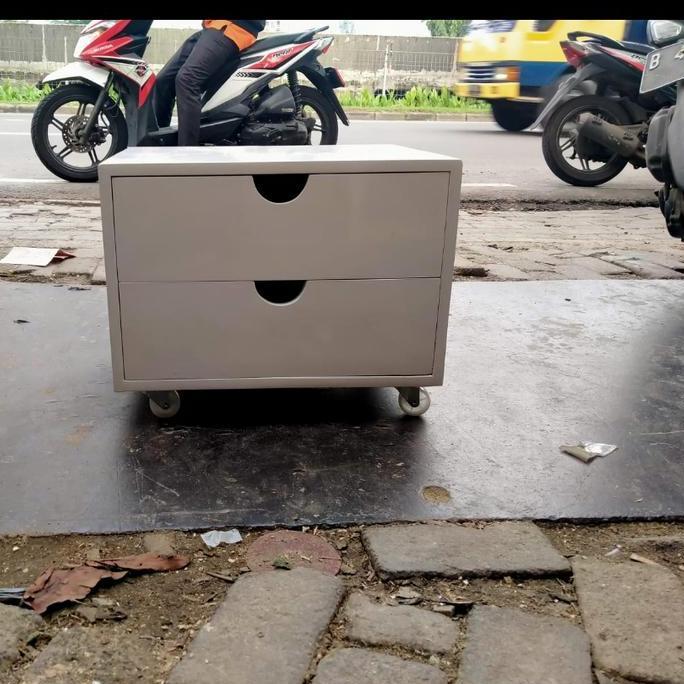 MEJA LACI NAKAS RODA 50X40X40