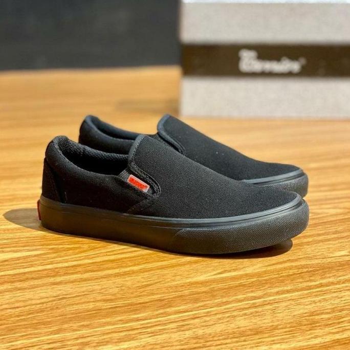 NEW SEPATU WARRIOR ARTHUR SNEAKERS SLIP ON KANVAS KLASIK PRIA WANITA ORI