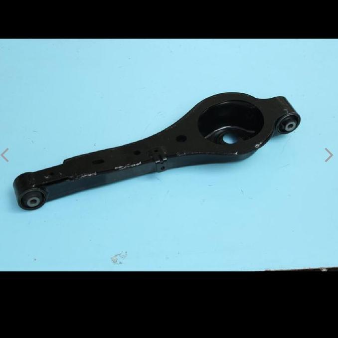 LOWER ARM BELAKANG INNOVA BEST SELLER