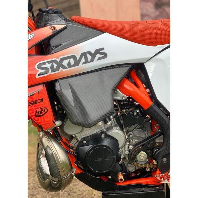 Cover Tangki Carbon KTM HUSQVARNA GASGAS