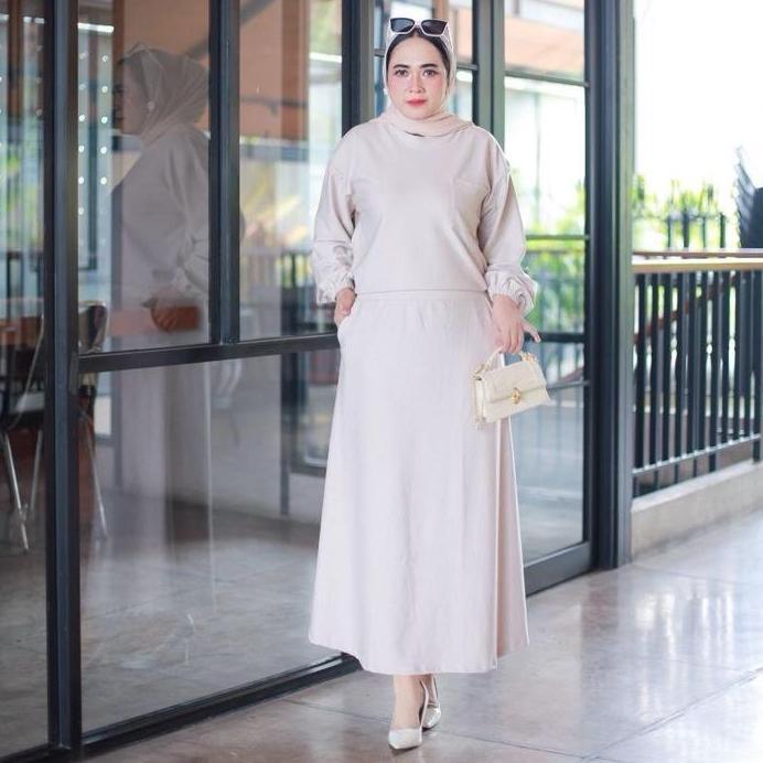 Baju Santai  Setelan Rok Wanita Oversize Lengan Panjang Terbaru