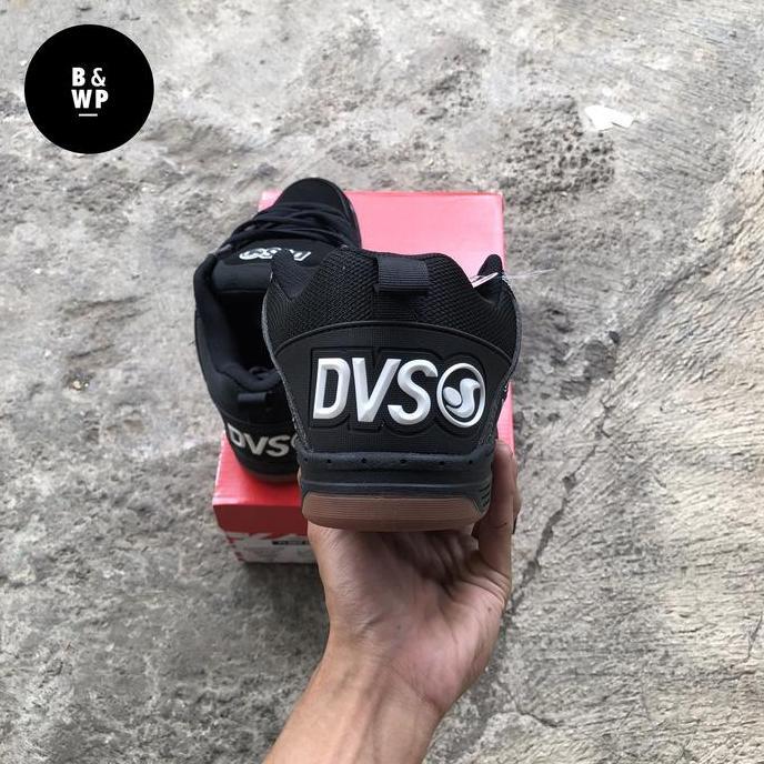 Dvs " comanche " black white gum flower skate shoes / fat shoes, sepatu gemuk