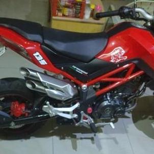 MOTOR ITALI BENELLI TNT 135 Cc bekas  99% mulus