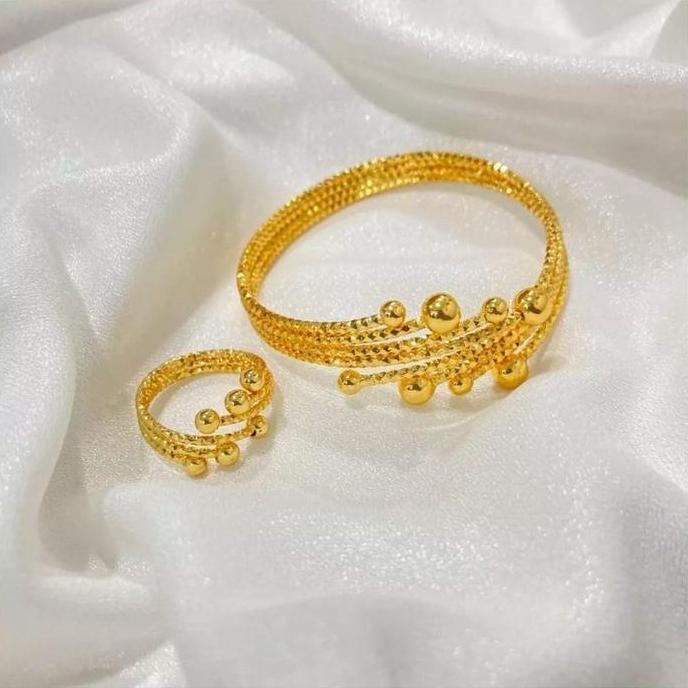 Giuntura- Set Titanium Gelang Tangan Ulir Bandul Free Cincin Bandul Emas Kulit Perhiasan