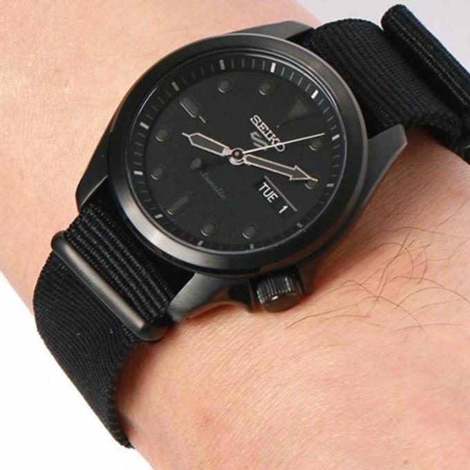 Ready  Seiko 5 SPORT Automatic Jam Tangan Pria Kanvas Hitam SRPE69K1 Original