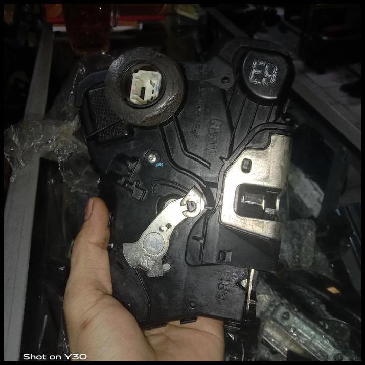TERBARU DOOR LOCK PINTU BRIO MOBILIO ORIGINAL 