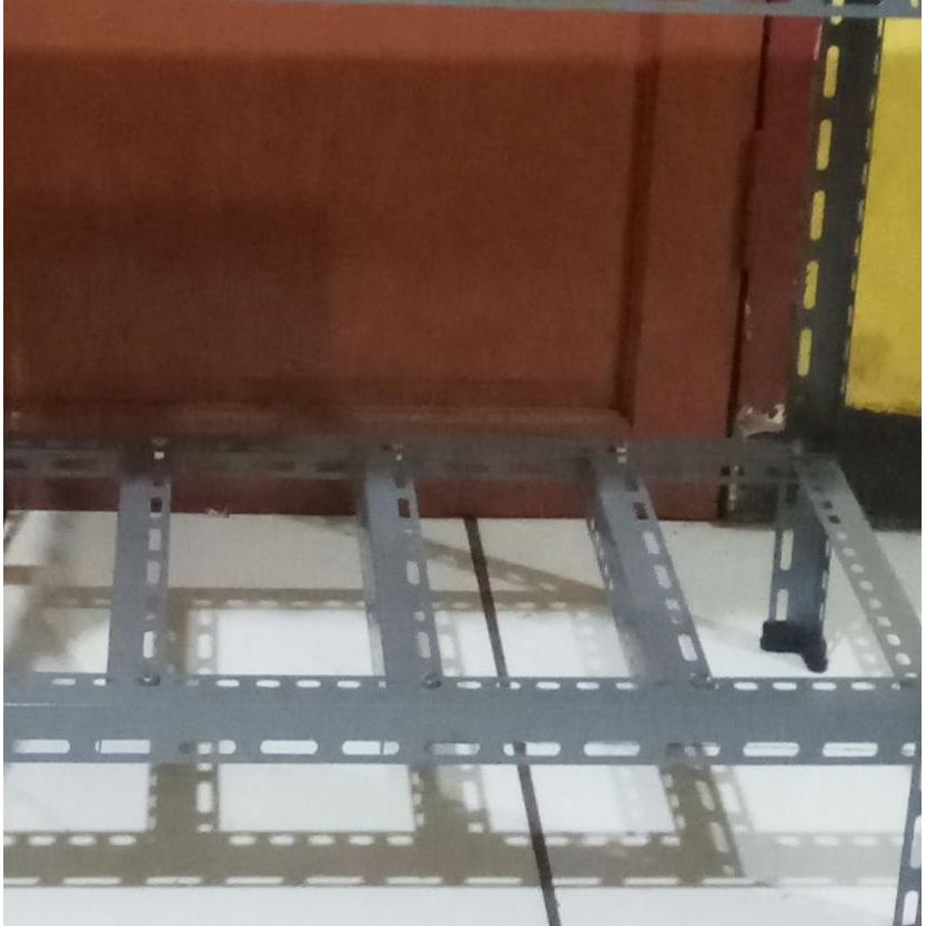 Rak Besi Siku Lubang Meja Serbaguna 1Mm