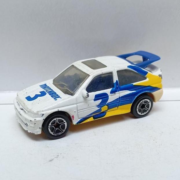 MATCHBOX FORD ESCORT RS COSWORTH LOOSE JUNK PUTIH