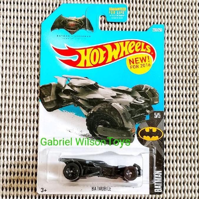 Hot Wheels Batmobile - Black Batman VS Superman