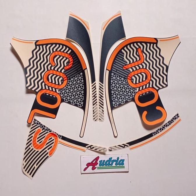 Striping stiker vinly lis body motor scoopy fashion 2021 biru-cream