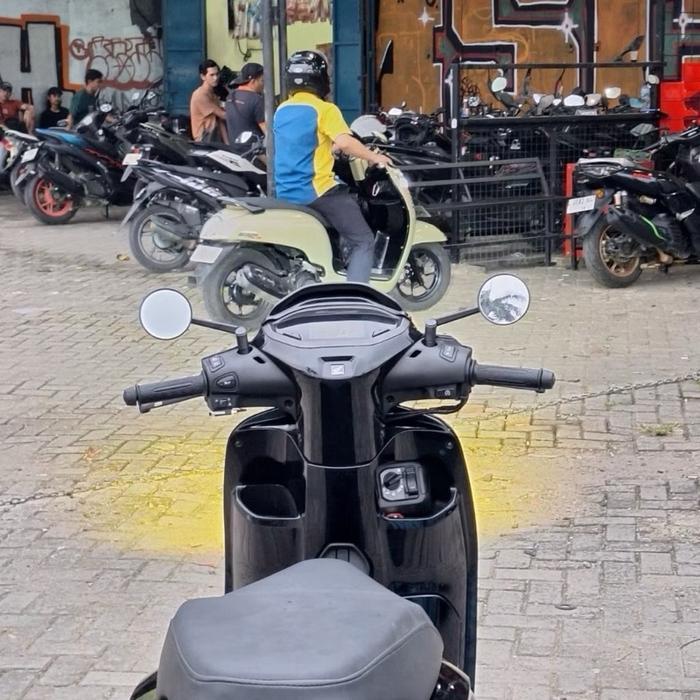 Kaca Spion Honda Stylo 160 Model Retro Classic Bulat / Spion Stylo 160 / Spion Bulat Stylo 160 Origi
