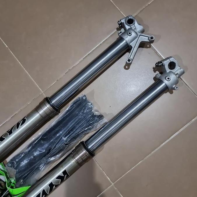 Fork depan Kawasaki KXF 250
