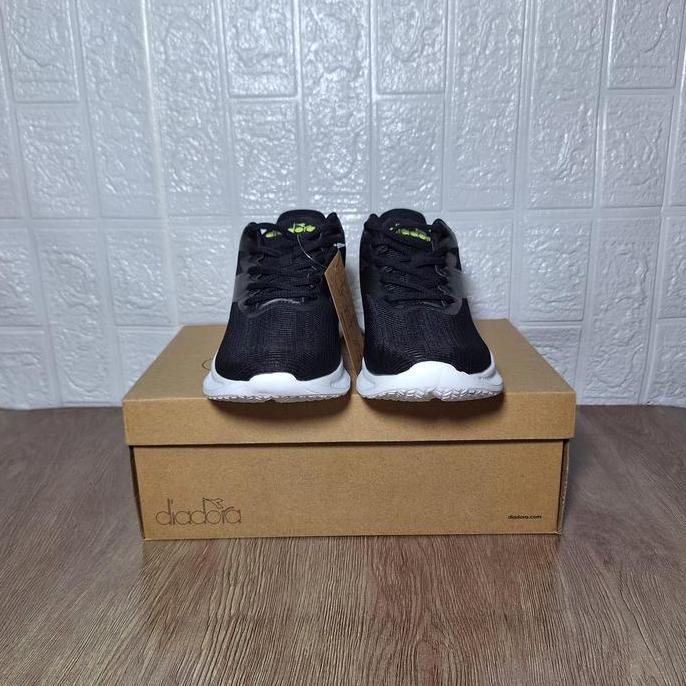 Sepatu Running Diadora Michael Black Original