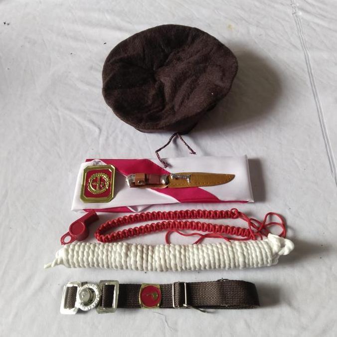 set atribut pramuka lengkap SD SMP SMA cewek cowok/alat pramuka lengkap putra putri/aksesoris pramuk