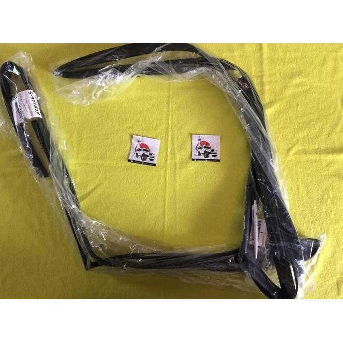 karet kaca jendela channel pintu depan front VX80 VX-80 VX-R VX 80 ori