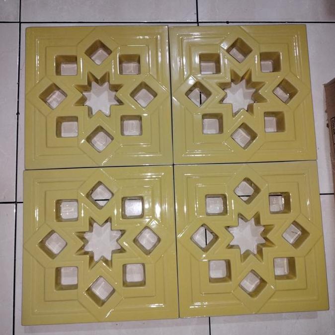 roster masjid polaris 30*30 kilap