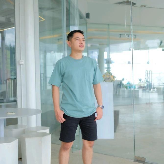 Superiore- Bbc Nameera Kaos Cowok Premium Tangan Pendek Saku Depan Oblong Pria Katun Combed Polos Di