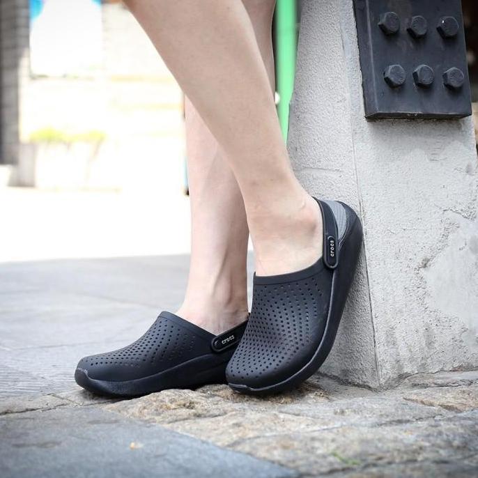 Sepatu Sandal Pria Sandal Crocs Literide Original / Sandal Karet Pria Import Quality