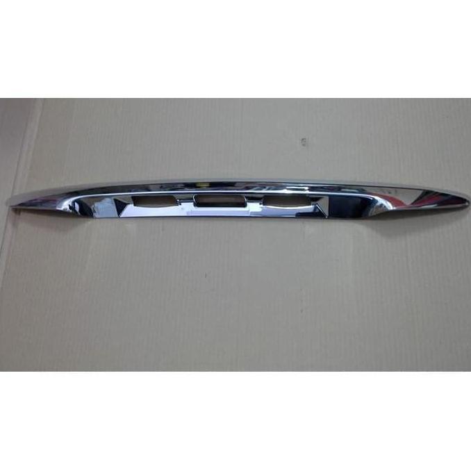 GARNISH BAGASI BELAKANG AVANZA XENIA 2016-2017-2018 TRUNKLID ASLI