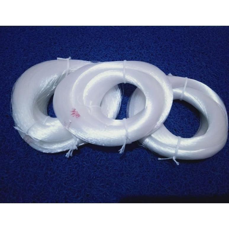 ABIMAYUSHOP BENANG/KENUR/SENAR/SULUR/BENANG LAYANGAN 0.50 WARNA "PUTIH BENING", PANJANG BENANG 520 Y