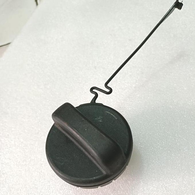 TUTUP TANGKI BENSIN SOLAR INNOVA FORTUNER HILUX ORIGINAL READY
