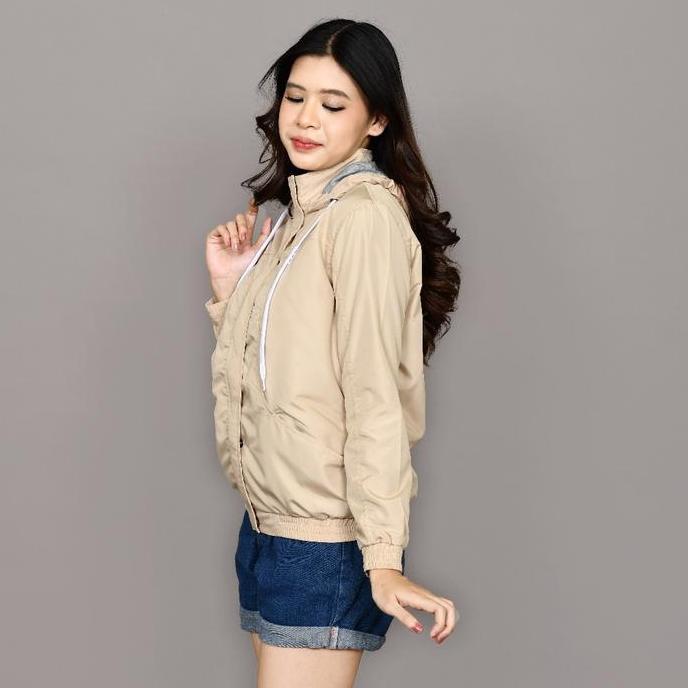 Delibra Jaket Parasut Wanita Marsya Cream