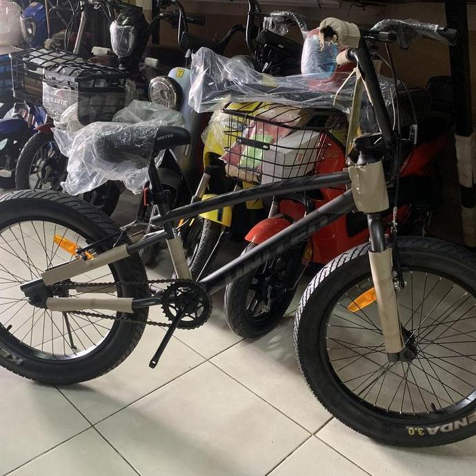 Sepeda BMX 20 United Dbased 7 Tahun Sampai Dewasa