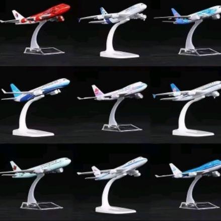 PREMIUM DIECAST PESAWAT 16 CENTI SKALA 1 BANDING 400 CITILINK GARUDA LION BATIK SRIWIJAYA AIR ASIA M