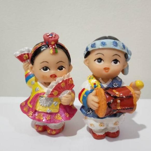 Patung Pajangan Souvenir Boneka Korea Mini