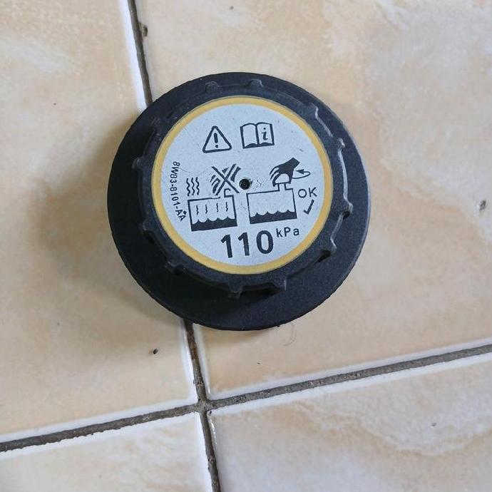 tutup radiator Mercedes Benz w163 ml320