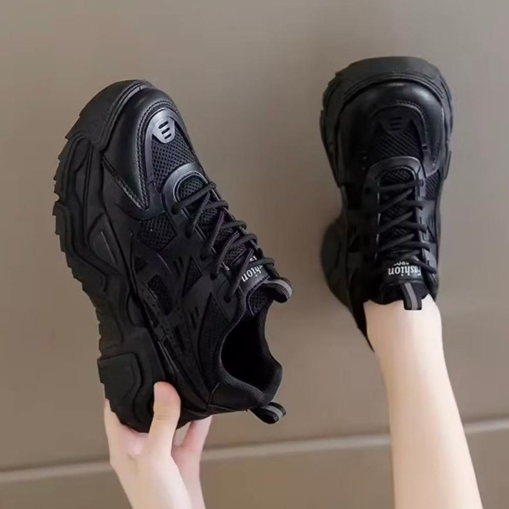 Sepatu sneaker wanita fashion korea sepatu sekolah wanita sepatu kuliah empuk nonslip