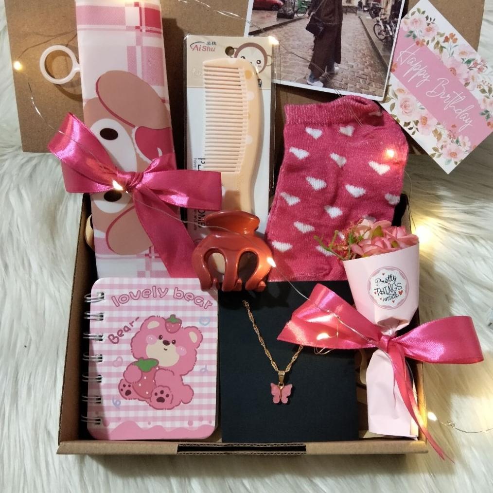 Hampers Gift Box Kado Hadiah Cewek Ulang Tahun Birthday Buket Led Hemat Banget
