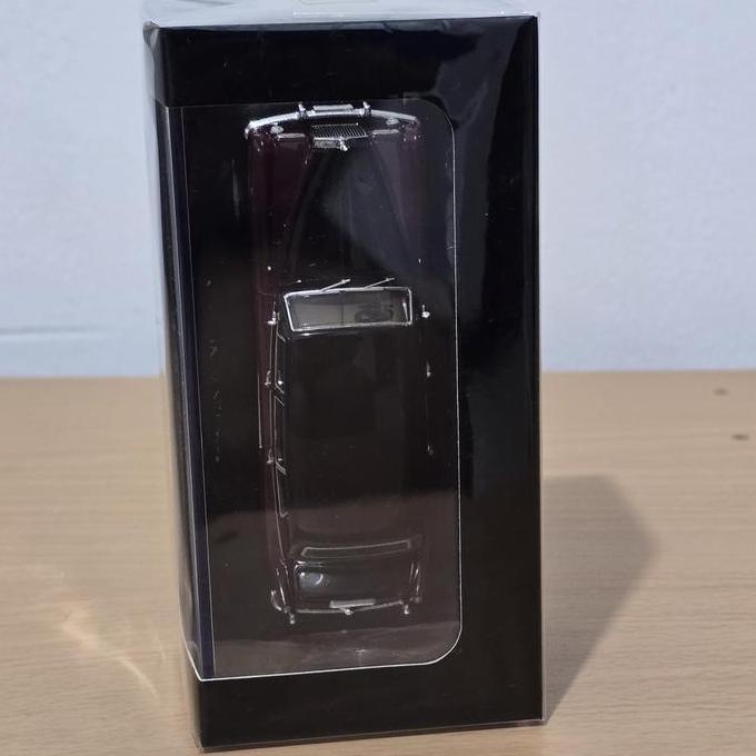 DCM Rolls Royce Phantom VI Black Red Diecast Koleksi Mobil Mainan Mini Scale 1/64 Dengan Kotak Akril