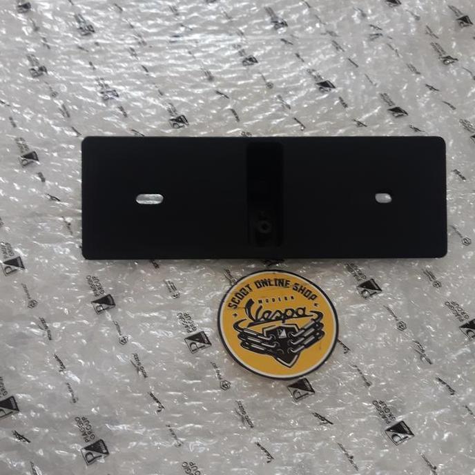 VIRALL DUDUKAN PLAT NO VESPA MATIC S *